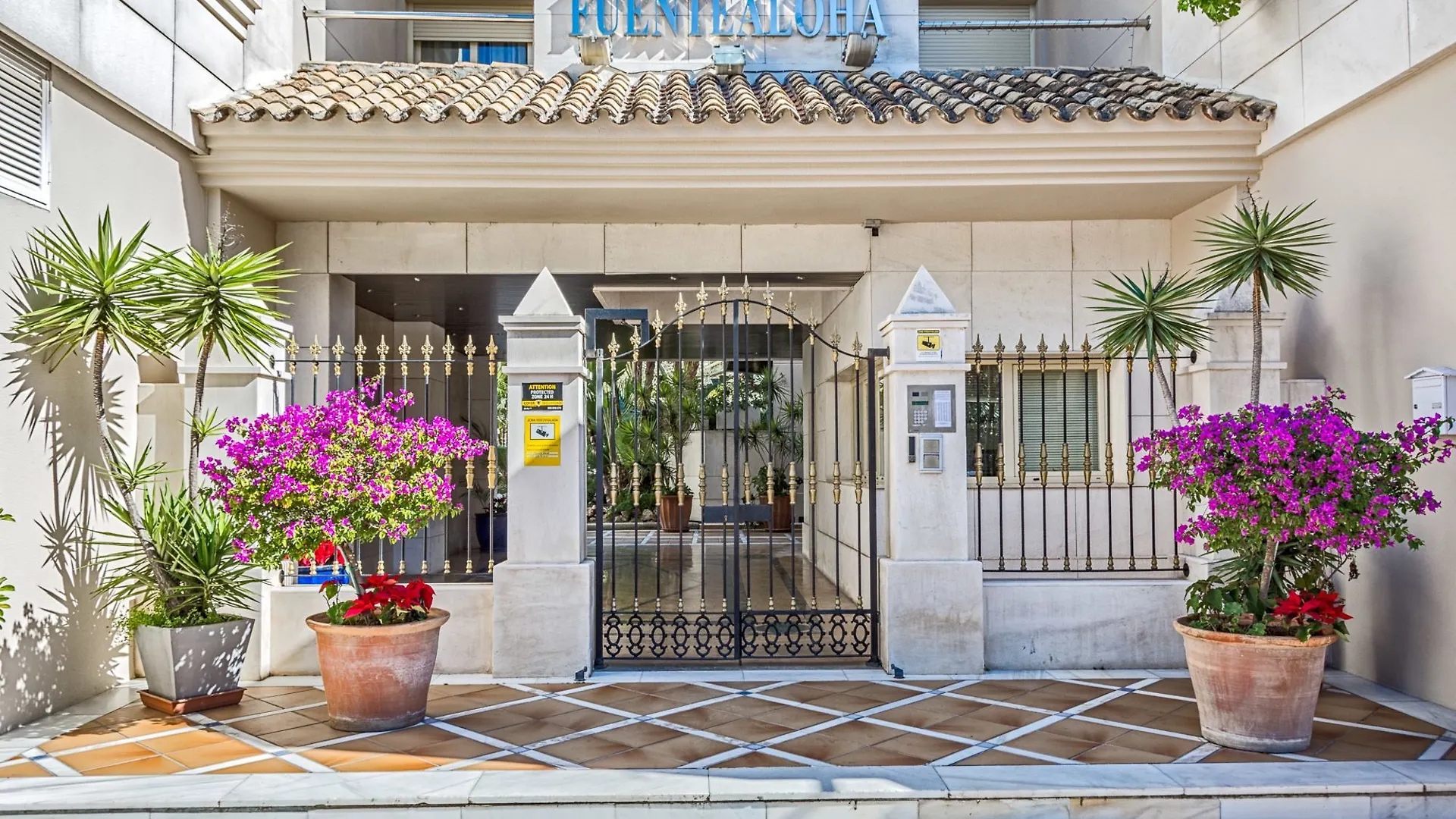 Fa-Fab 2 Bedroom Apt In And Outdoor Pool Marbella 0*,  Spain