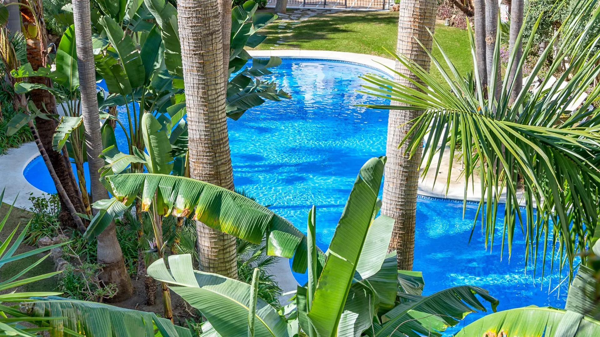 Apartment Fa-Fab 2 Bedroom Apt In And Outdoor Pool Marbella Spain